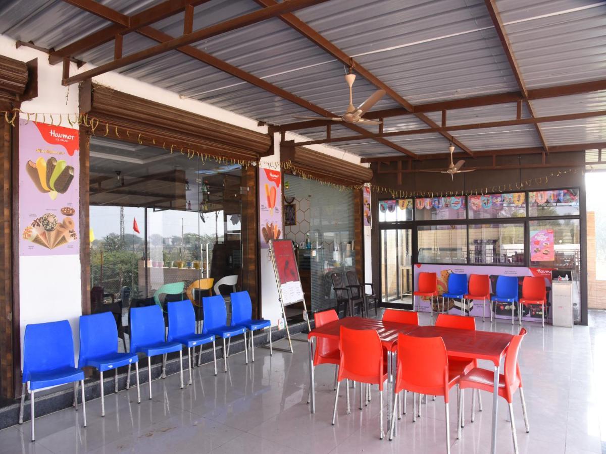 Hotel Shree Sharnam Beāwar Kültér fotó