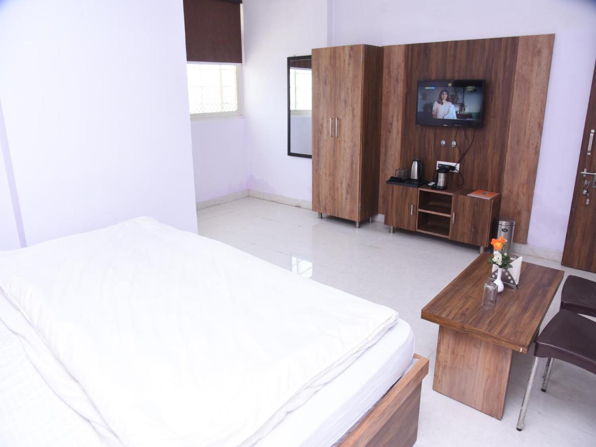 Hotel Shree Sharnam Beāwar Kültér fotó