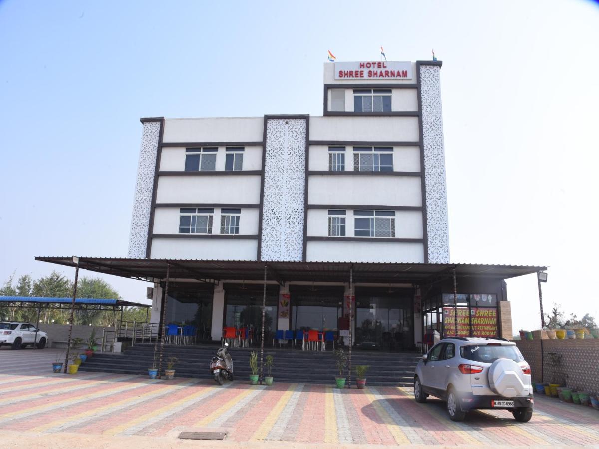 Hotel Shree Sharnam Beāwar Kültér fotó