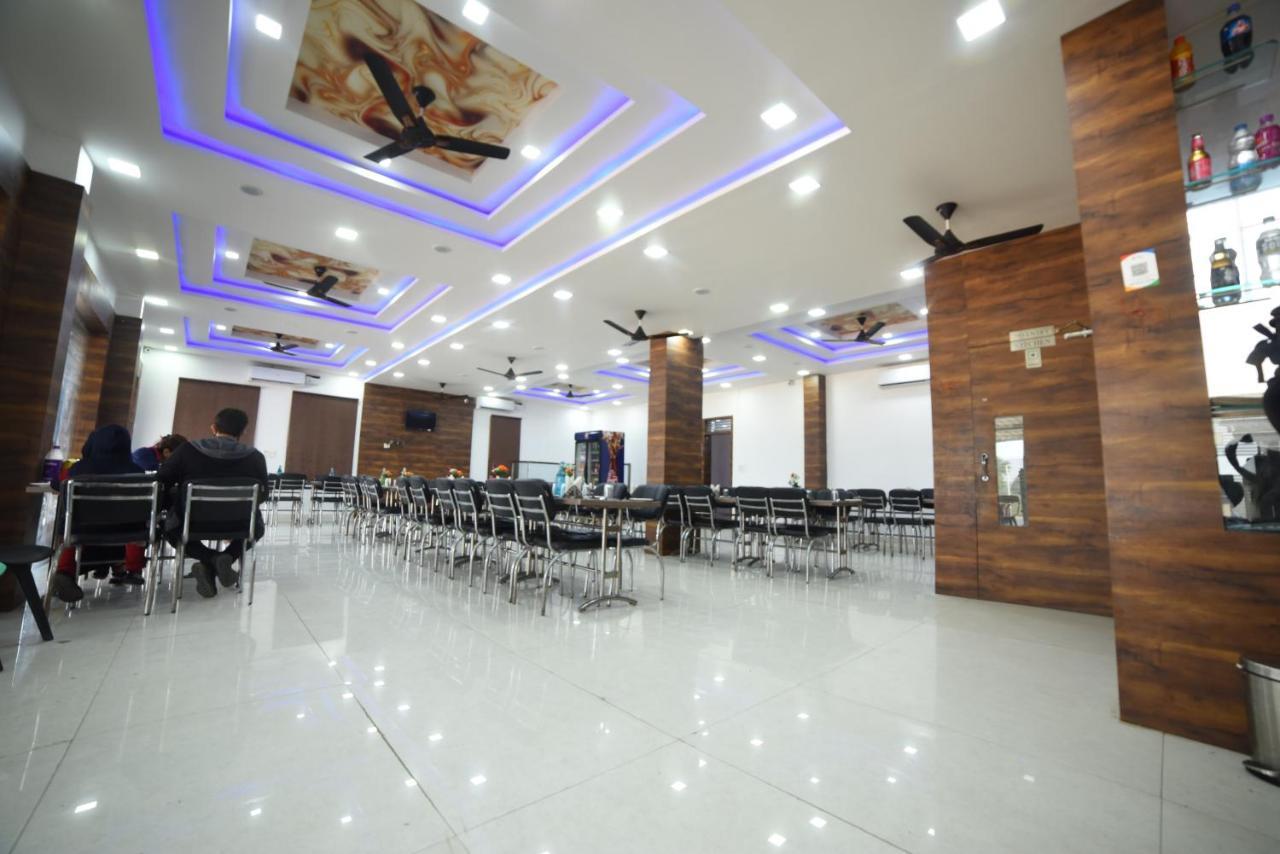Hotel Shree Sharnam Beāwar Kültér fotó