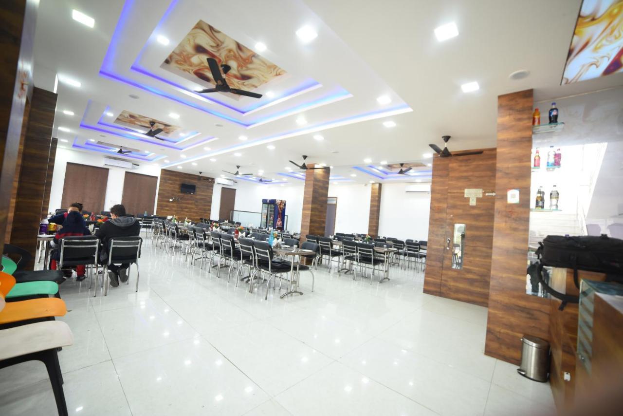Hotel Shree Sharnam Beāwar Kültér fotó